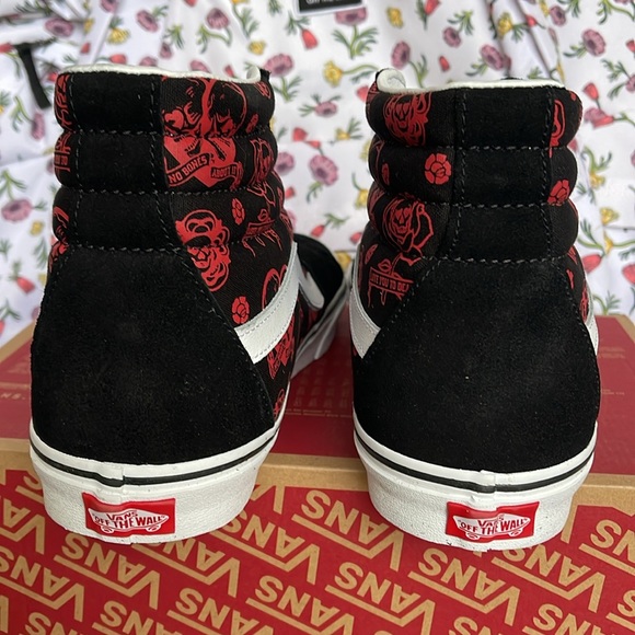 Vans Men’s Sk8-Hi Love You To Death Black/T
VN0007NSBMX
Sneakers - Picture 13 of 16